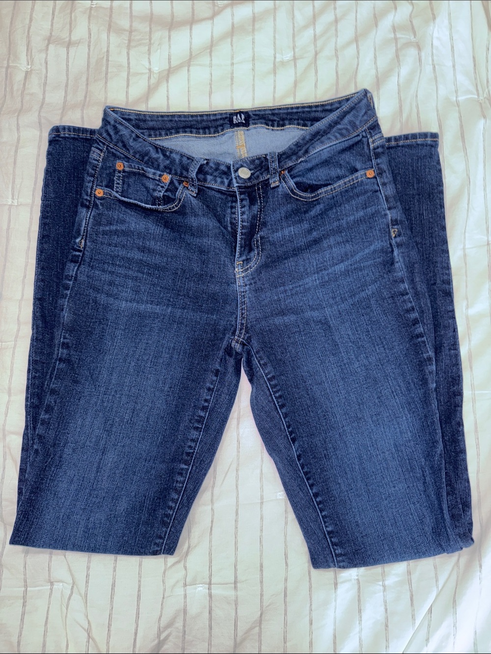 GAP Women's Medium/Dark Blue Straight Leg Jeans